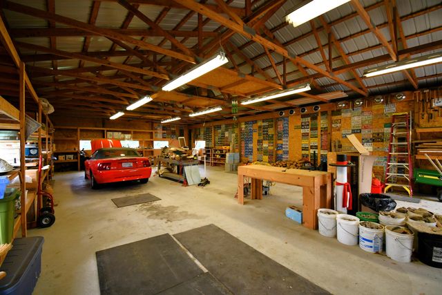 5939 Barnard Road, Charlevoix, MI 49720