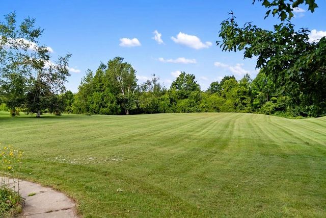 5939 Barnard Road, Charlevoix, MI 49720