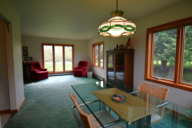 5939 Barnard Road, Charlevoix, MI 49720