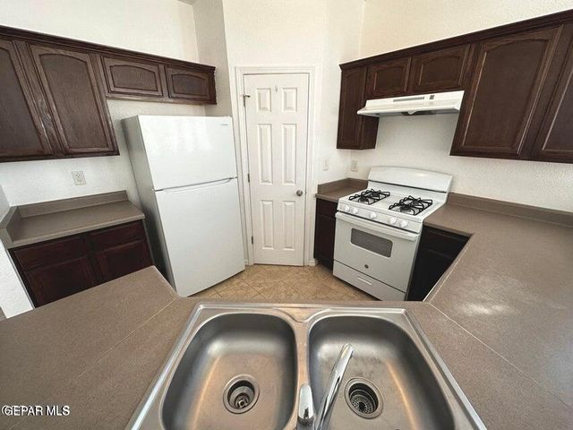 5905 Cielo De Oro Place A, El Paso, TX 79924