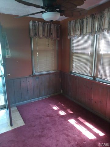 2036 Raft Drive, Hanley Hills, MO 63133