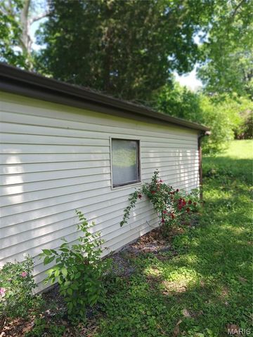 2036 Raft Drive, Hanley Hills, MO 63133
