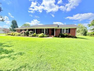 1608 Eagle Drive, Hixson, TN 37343