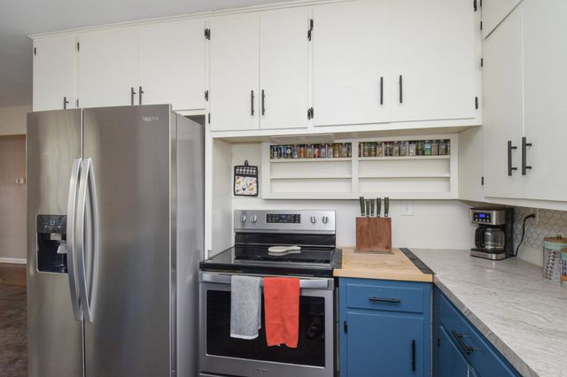 223 Heritage Boulevard NW, Isanti, MN 55040