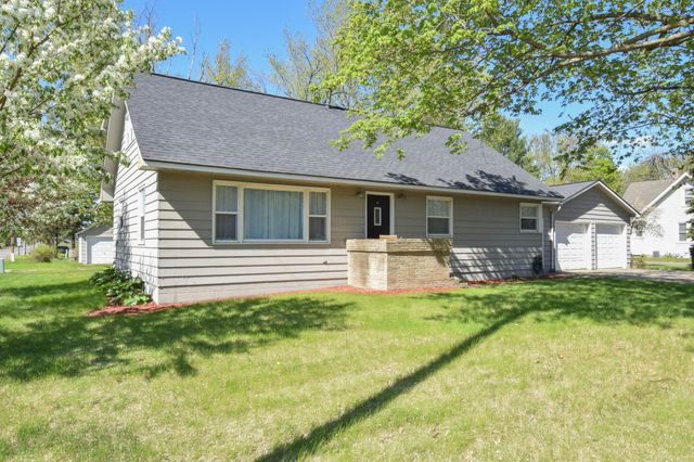 223 Heritage Boulevard NW, Isanti, MN 55040
