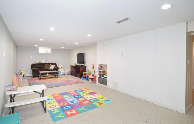 223 Heritage Boulevard NW, Isanti, MN 55040