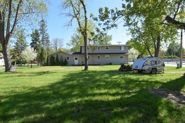 223 Heritage Boulevard NW, Isanti, MN 55040