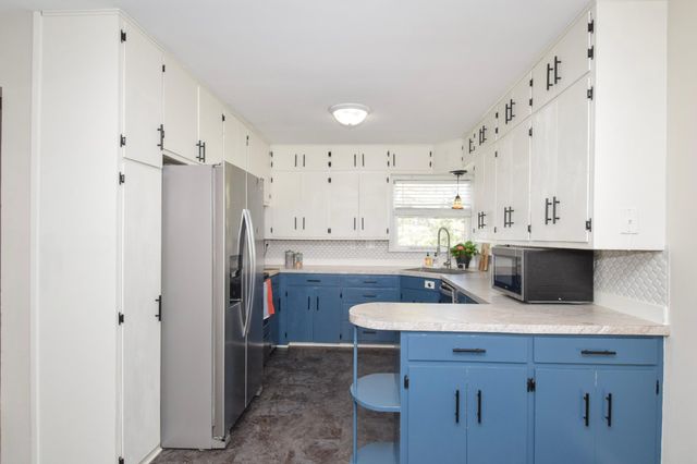 223 Heritage Boulevard NW, Isanti, MN 55040