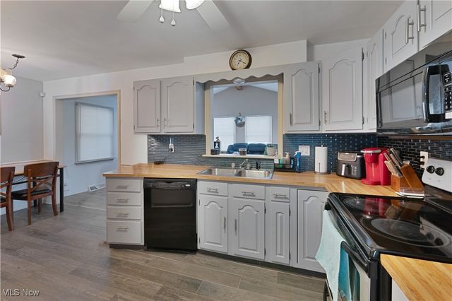 119 S Beverly Avenue, Austintown, OH 44515