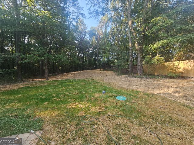 150 Park Timbers Drive, Sharpsburg, GA 30277