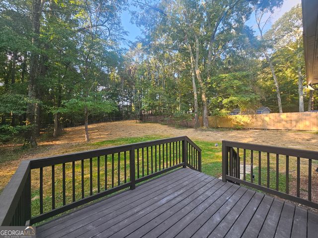 150 Park Timbers Drive, Sharpsburg, GA 30277