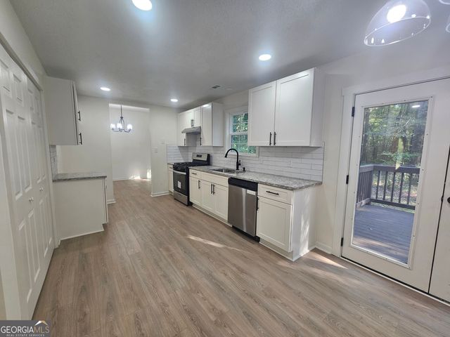 150 Park Timbers Drive, Sharpsburg, GA 30277