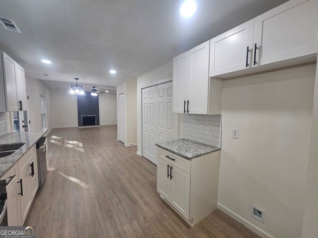 150 Park Timbers Drive, Sharpsburg, GA 30277