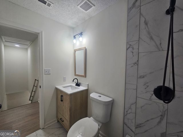 150 Park Timbers Drive, Sharpsburg, GA 30277