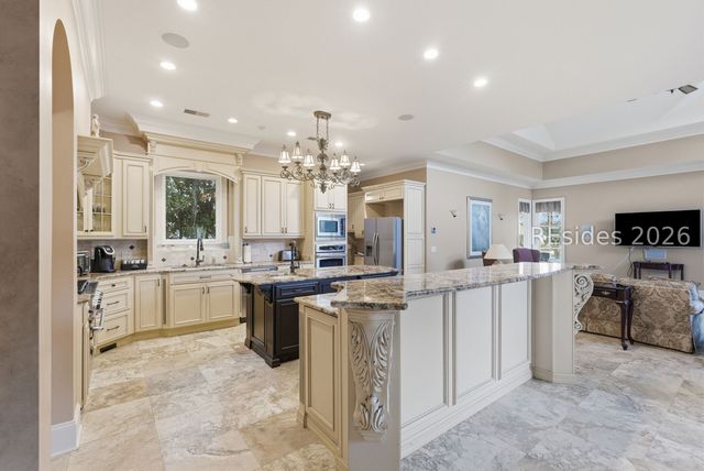 4 Canterbury Ln, Bluffton, SC 29910