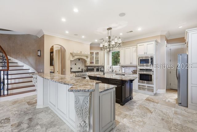 4 Canterbury Ln, Bluffton, SC 29910