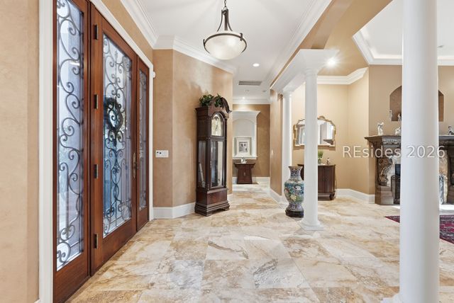 4 Canterbury Ln, Bluffton, SC 29910