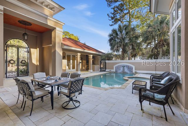 4 Canterbury Ln, Bluffton, SC 29910