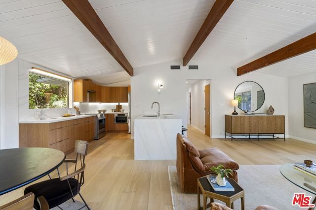 2856 Nichols Canyon Road, Los Angeles, CA 90046