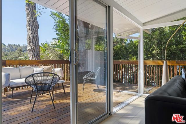 2856 Nichols Canyon Road, Los Angeles, CA 90046