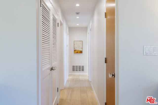 2856 Nichols Canyon Road, Los Angeles, CA 90046