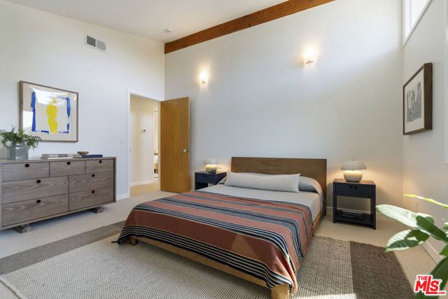 2856 Nichols Canyon Road, Los Angeles, CA 90046