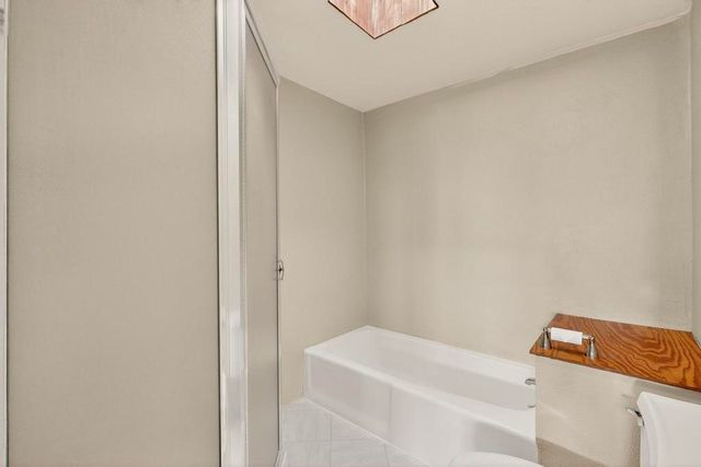 101 Paseo Nopal A & C, Santa Fe, NM 87507
