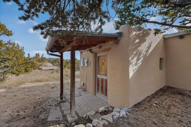 101 Paseo Nopal A & C, Santa Fe, NM 87507