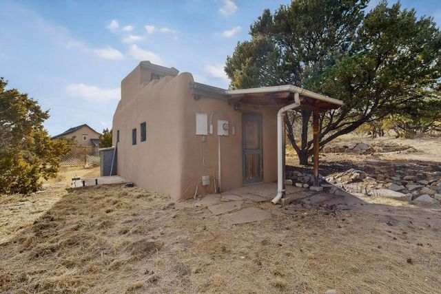 101 Paseo Nopal A & C, Santa Fe, NM 87507