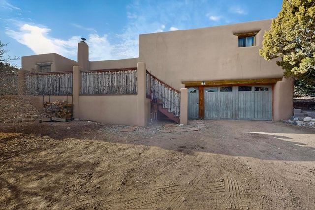 101 Paseo Nopal A & C, Santa Fe, NM 87507