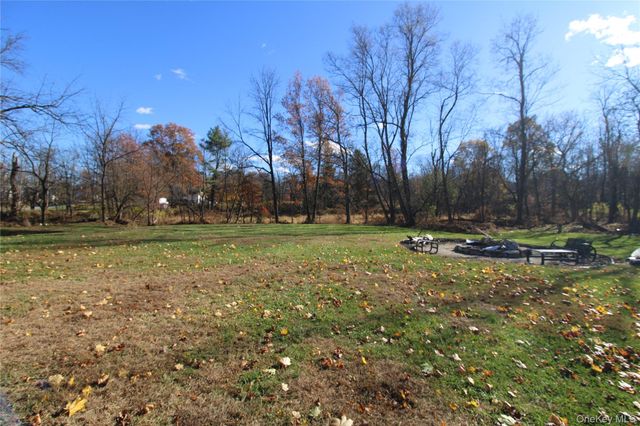 164 Van Keuren Avenue, Pine Bush, NY 12566