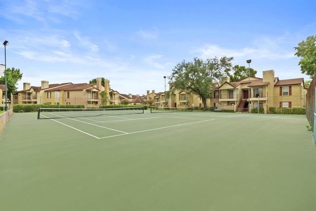 2120 El Paseo Street 2206, Houston, TX 77054