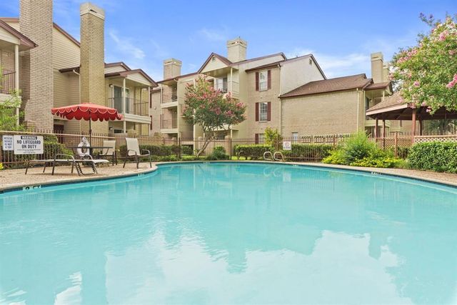 2120 El Paseo Street 2206, Houston, TX 77054