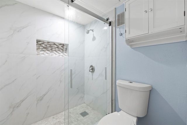 2120 El Paseo Street 2206, Houston, TX 77054