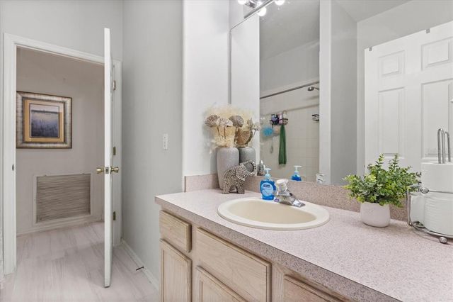 1705 LAKE VISTA COURT, Clermont, FL 34714