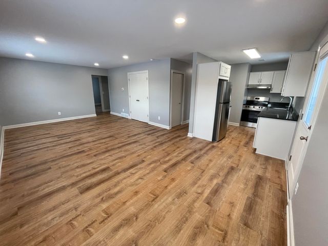 210 W 6th Street 1, Royal Oak, MI 48067