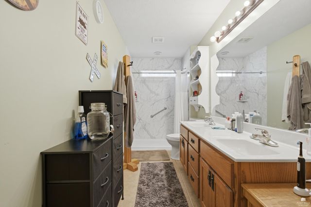 9155 Lindsey Circle, Manhattan, KS 66502