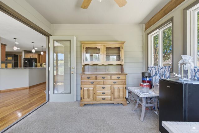 9155 Lindsey Circle, Manhattan, KS 66502