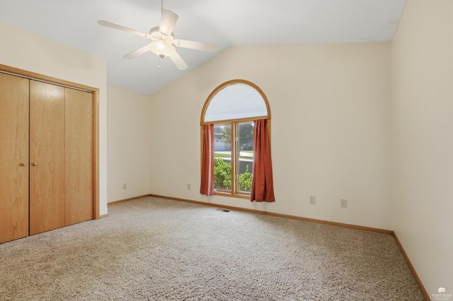9155 Lindsey Circle, Manhattan, KS 66502