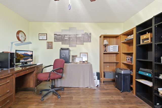 9155 Lindsey Circle, Manhattan, KS 66502