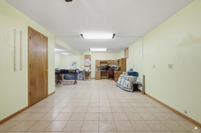 9155 Lindsey Circle, Manhattan, KS 66502