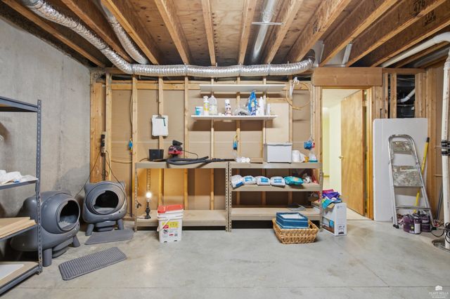 9155 Lindsey Circle, Manhattan, KS 66502