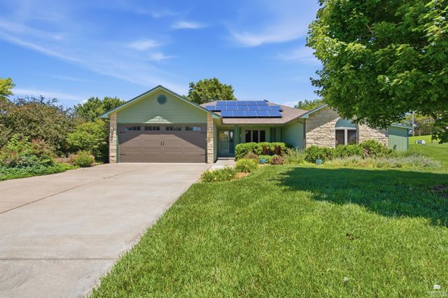 9155 Lindsey Circle, Manhattan, KS 66502