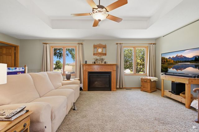 9155 Lindsey Circle, Manhattan, KS 66502