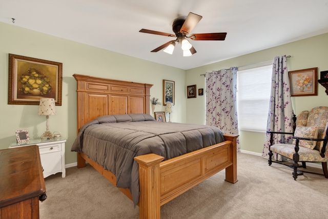 230 Vail Court, Gilberts, IL 60136