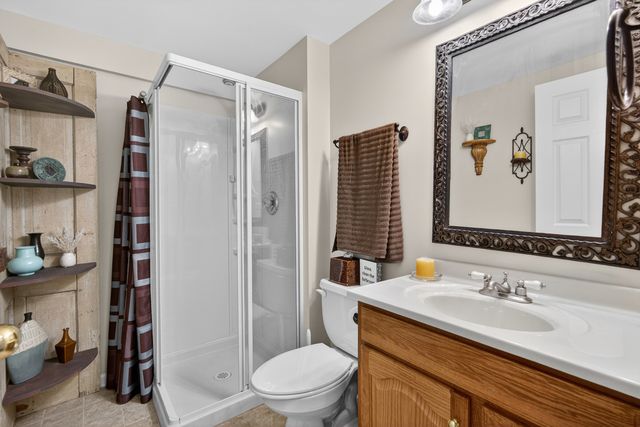 230 Vail Court, Gilberts, IL 60136