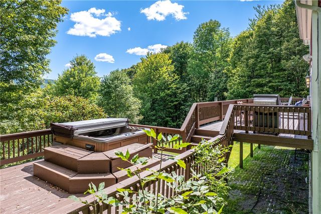 207 Small Road, Middletown, NY 12455