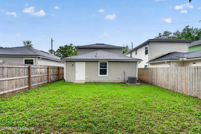 8839 FREE Avenue, Jacksonville, FL 32211