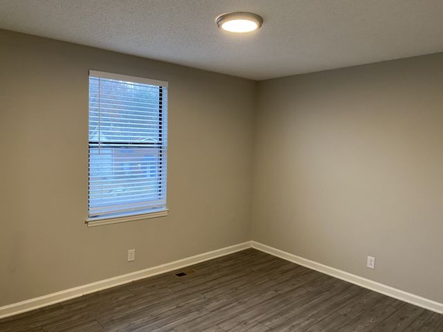 151 Edgewood Dr, Hendersonville, TN 37075