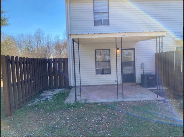 151 Edgewood Dr, Hendersonville, TN 37075